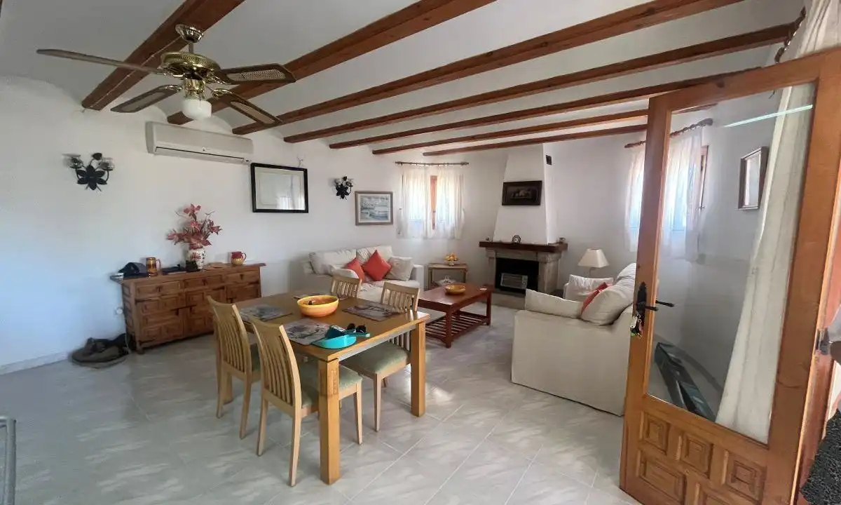 Casa con piscina in vendita a La Empedrola, imagen 5