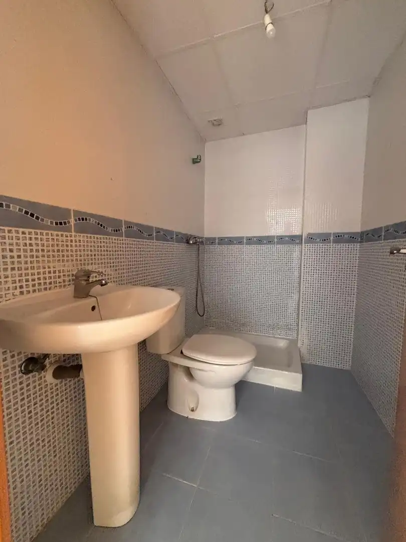 Baño de Piso en venta en Fuentes de Ebro con Trastero