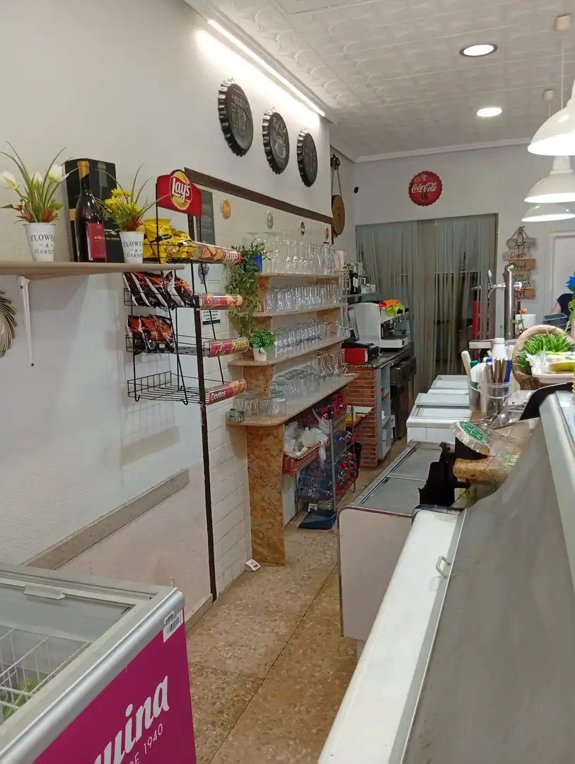 Local comercial en traspàs a Foios, imagen 4