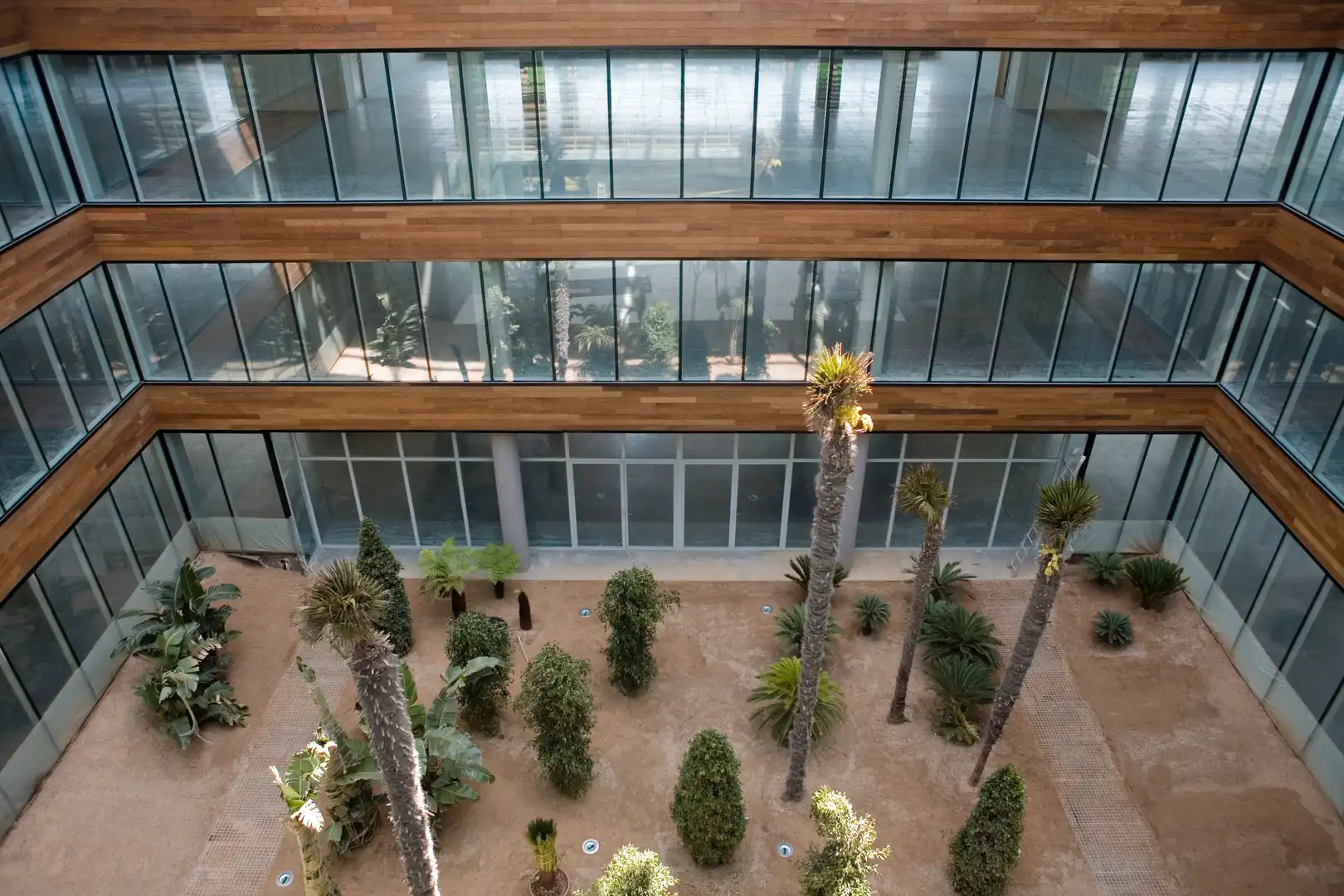 Oficina de alquiler en N/A, Almeda - El Corte Inglés