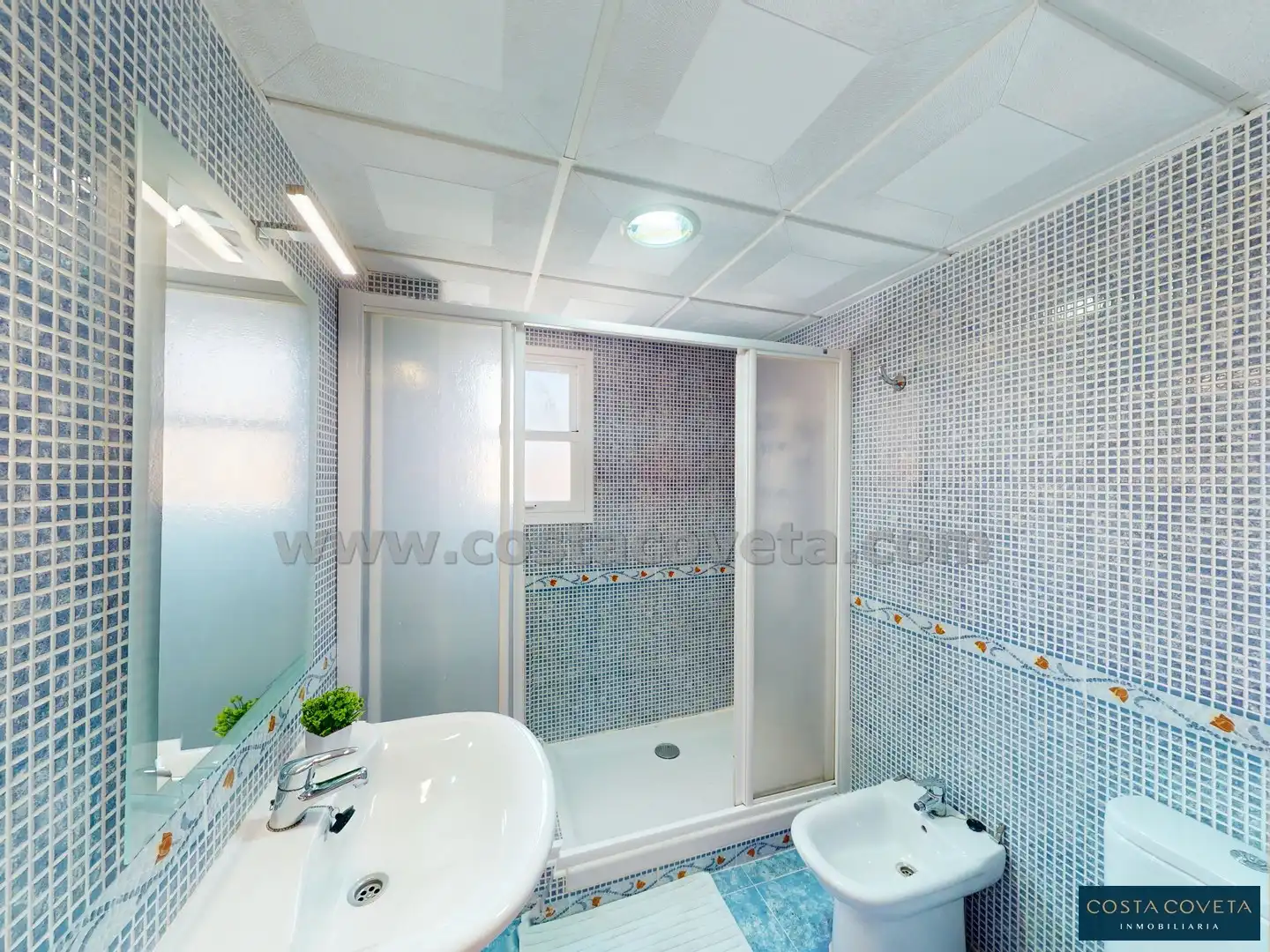 Badezimmer von Wohnungen zum Verkauf in El Campello mit Klimaanlage, Terrasse und Möbliert