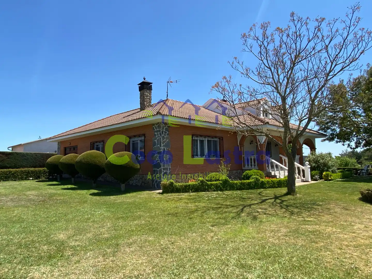 Casa o xalet en venda a Calle Huelmos de Cañedo, Valdunciel