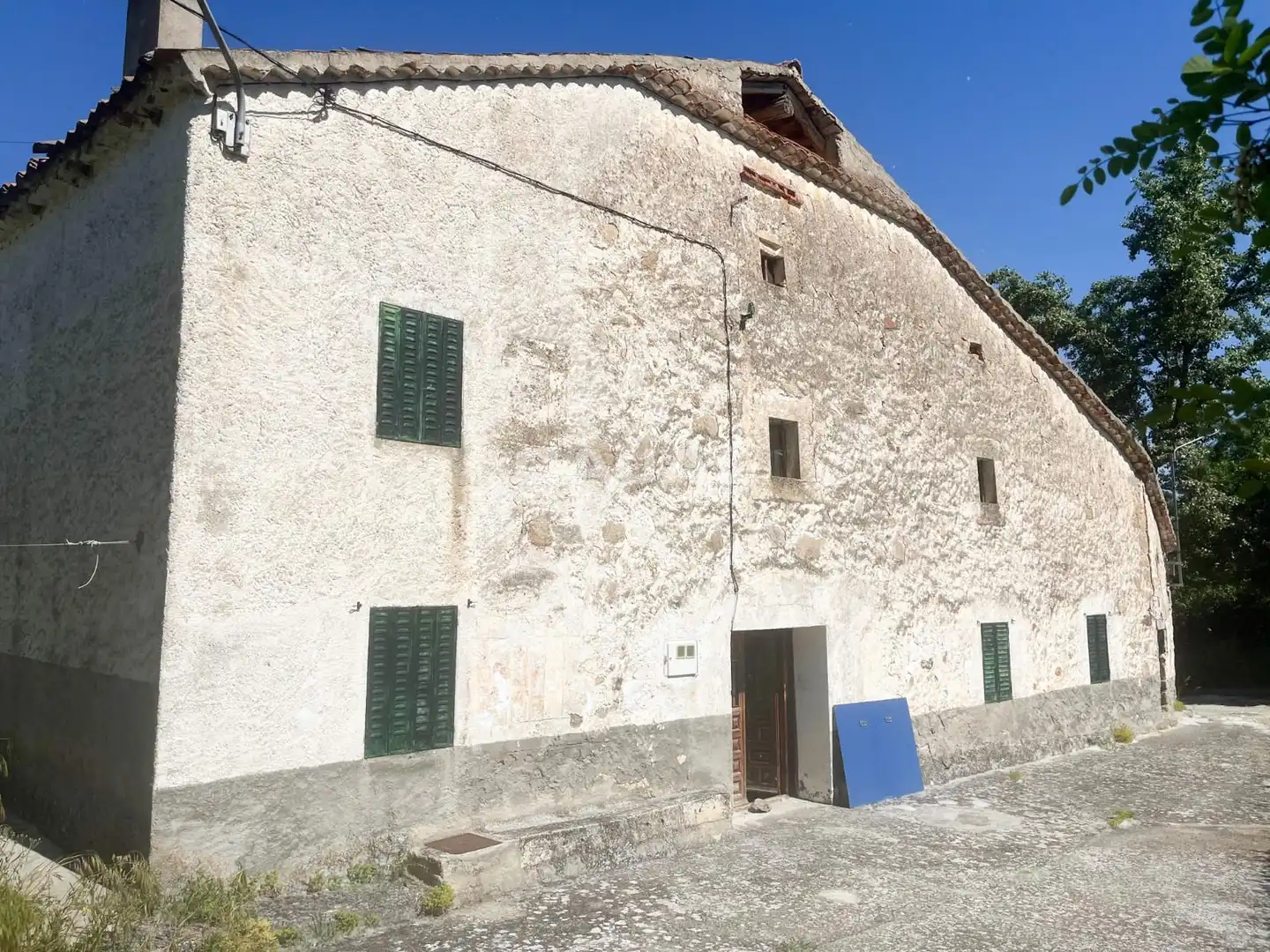 Vista exterior de Casa o chalet en venta en Cerezo de Abajo con Calefacción