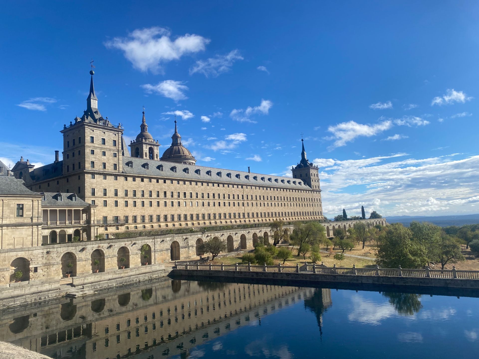 Exterior view of Flat to rent in San Lorenzo de El Escorial  with Heating, Washing machine and Balcony