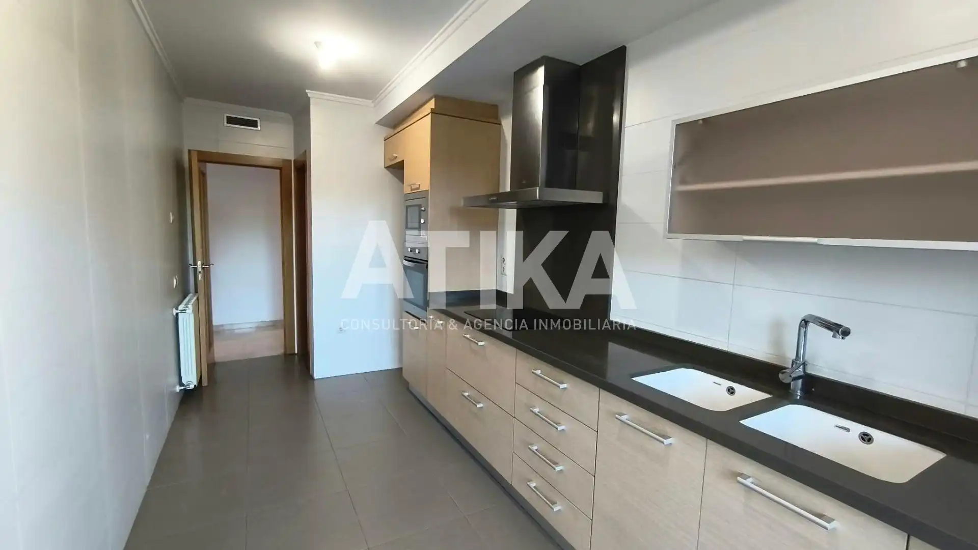Appartamento con terrazza in vendita a Sant Josep - Zona Hospital, imagen 7
