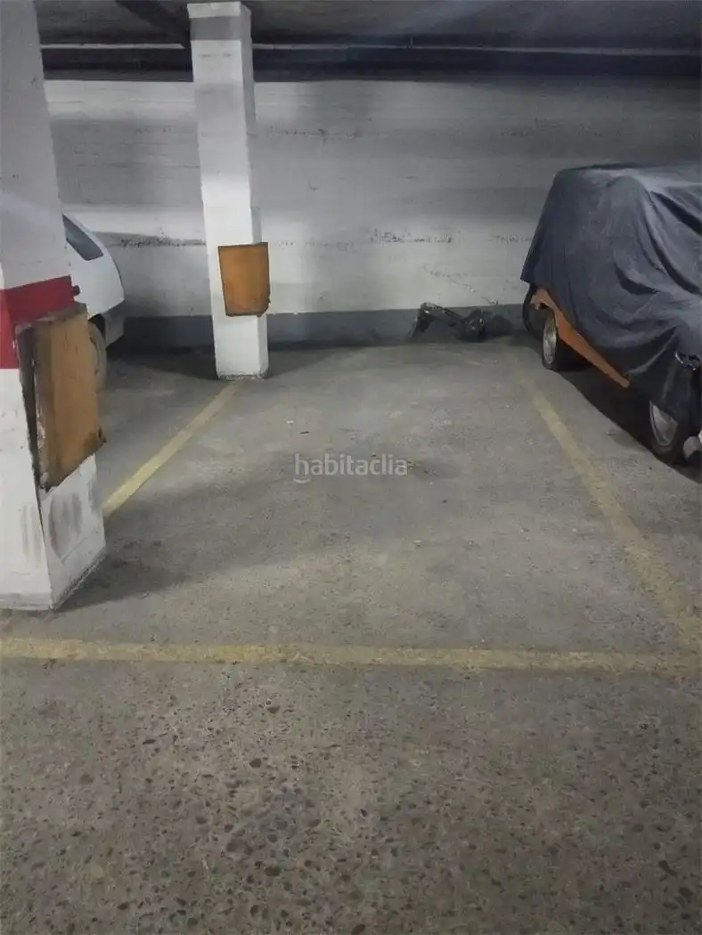 Individual de lloguer a Calle Jacinto Benavente 3