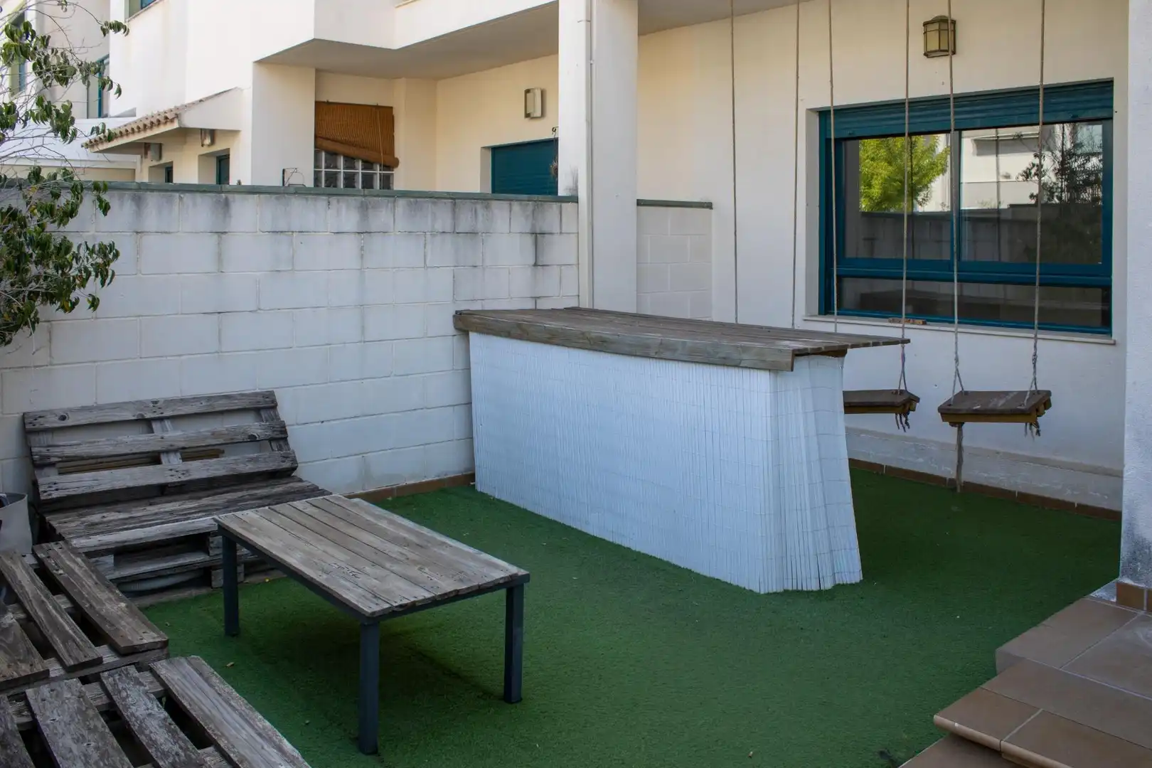 Terrasse von Einfamilien-Reihenhaus zum Verkauf in Gandia mit Gemeinschaftspool