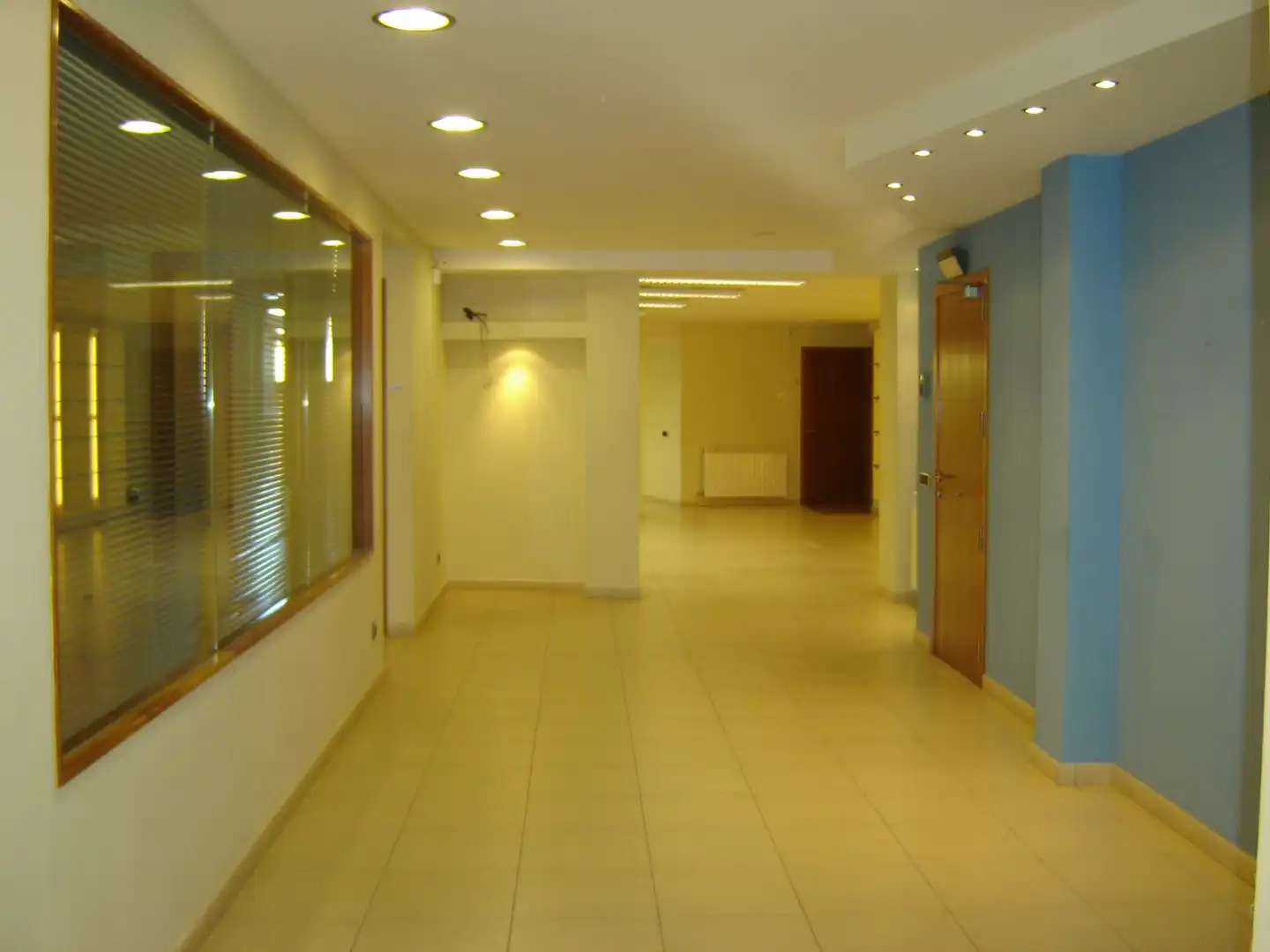 Oficina de alquiler en La Bisbal d'Empordà con Aire acondicionado y Calefacción