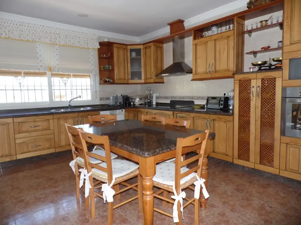 Chalet con piscina en venta en Alcaucín, imagen 12
