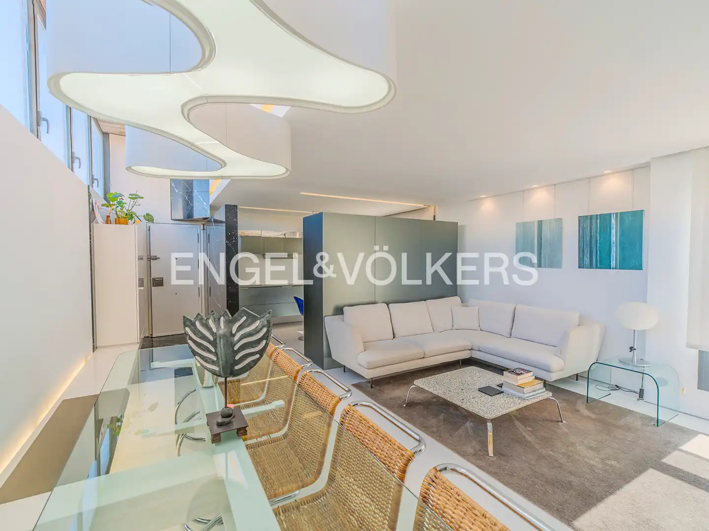 Wohnzimmer von Dachboden zum Verkauf in Elche / Elx mit Klimaanlage, Heizung und Terrasse