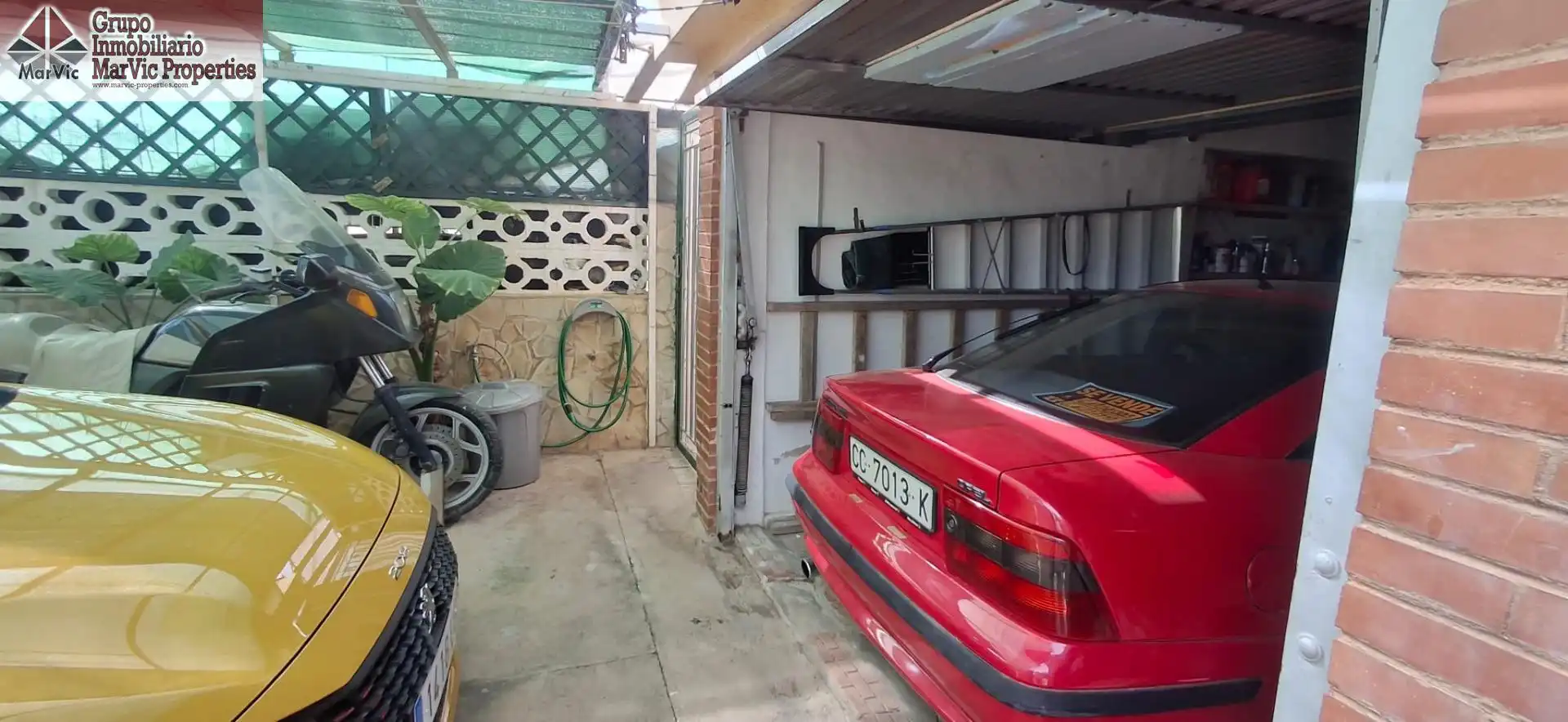 Aparcament de Casa o xalet en venda en La Nucia