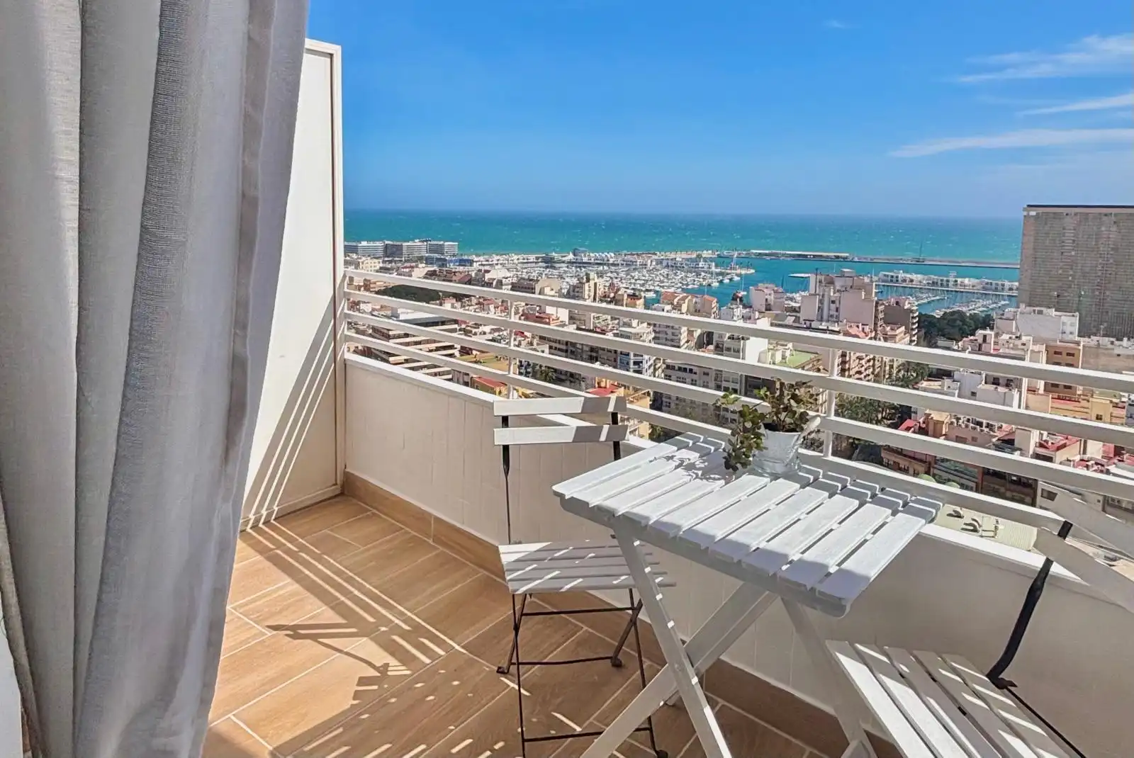 Terrassa de Apartament en venda en Alicante / Alacant amb Aire condicionat i Terrassa