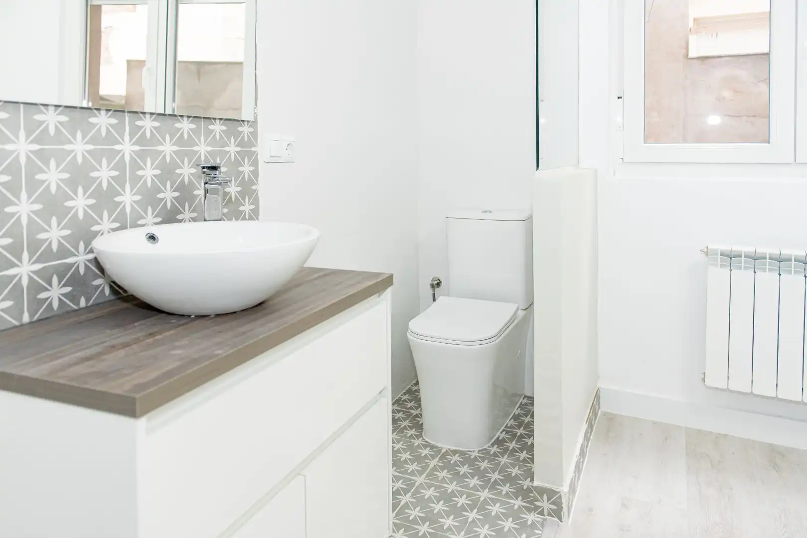 Baño de Piso en venta en Ponferrada con Calefacción y Amueblado