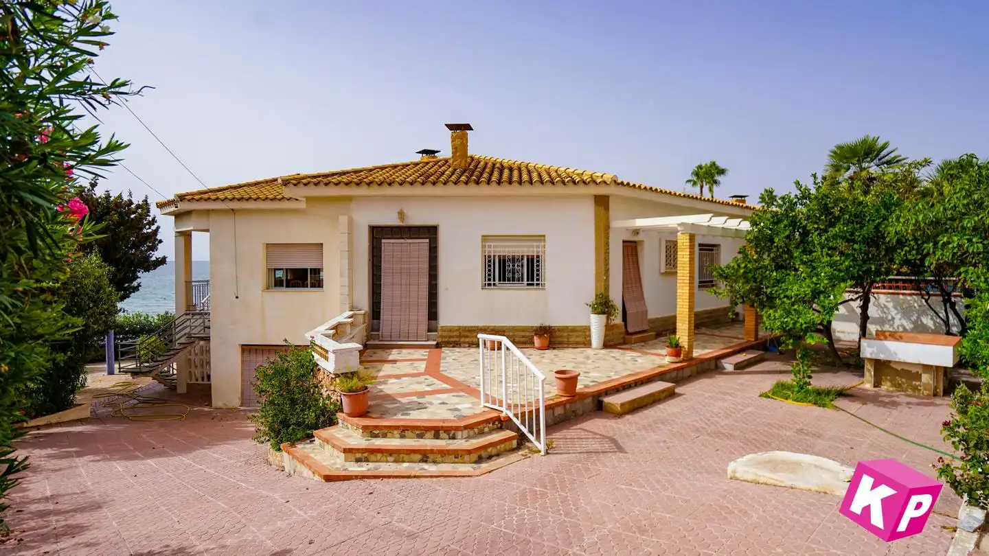 Casa amb jardí en venda a De La Armada Española, imagen 2