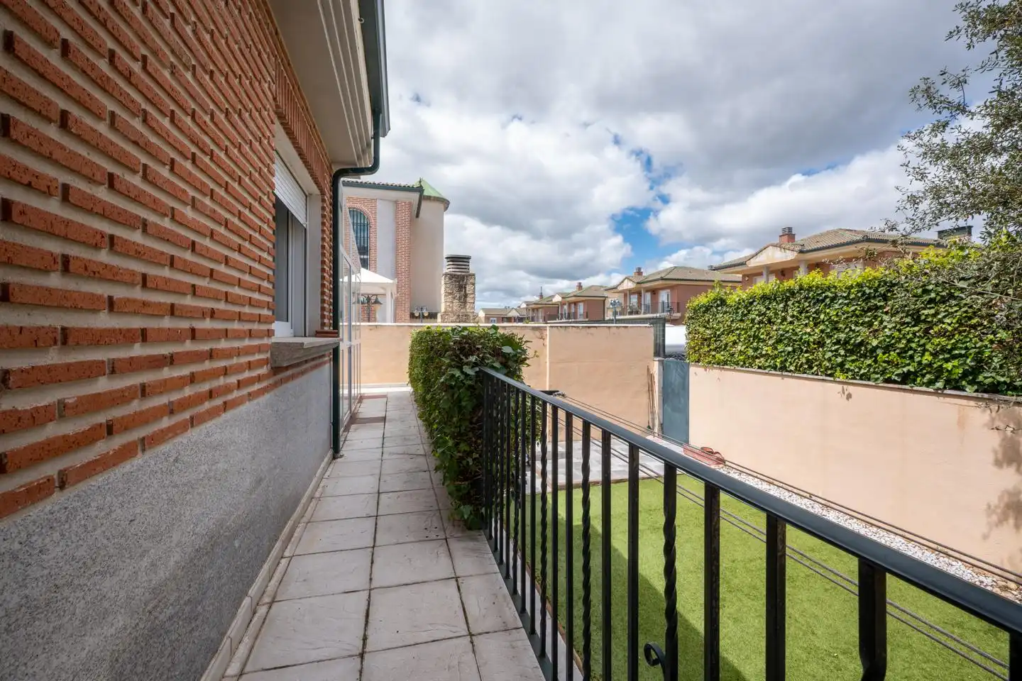 Terrassa de Casa o xalet en venda en Ávila amb Calefacció, Jardí privat i Terrassa