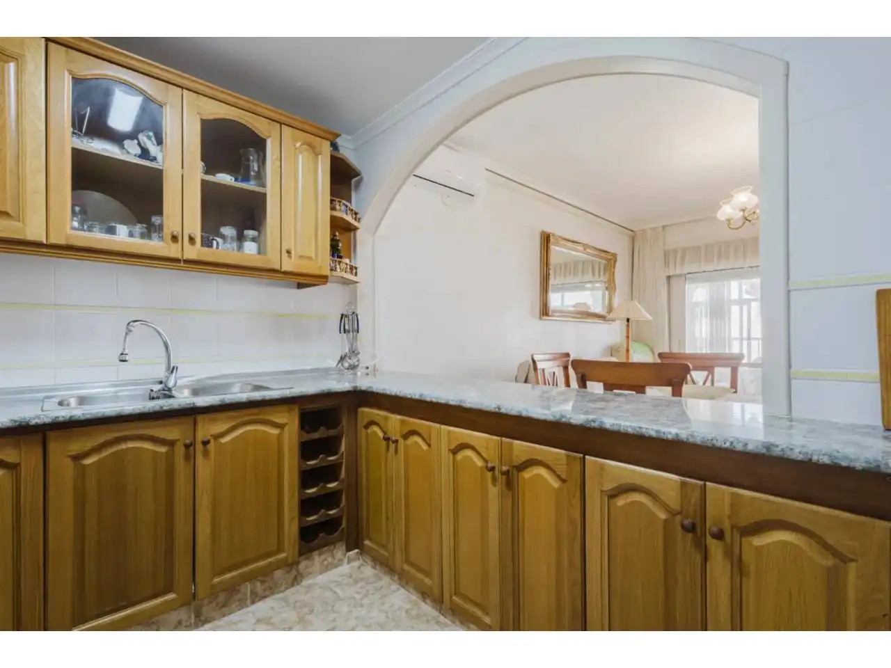 Cocina de Apartamento en venta en Torrevieja con Aire acondicionado, Calefacción y Terraza
