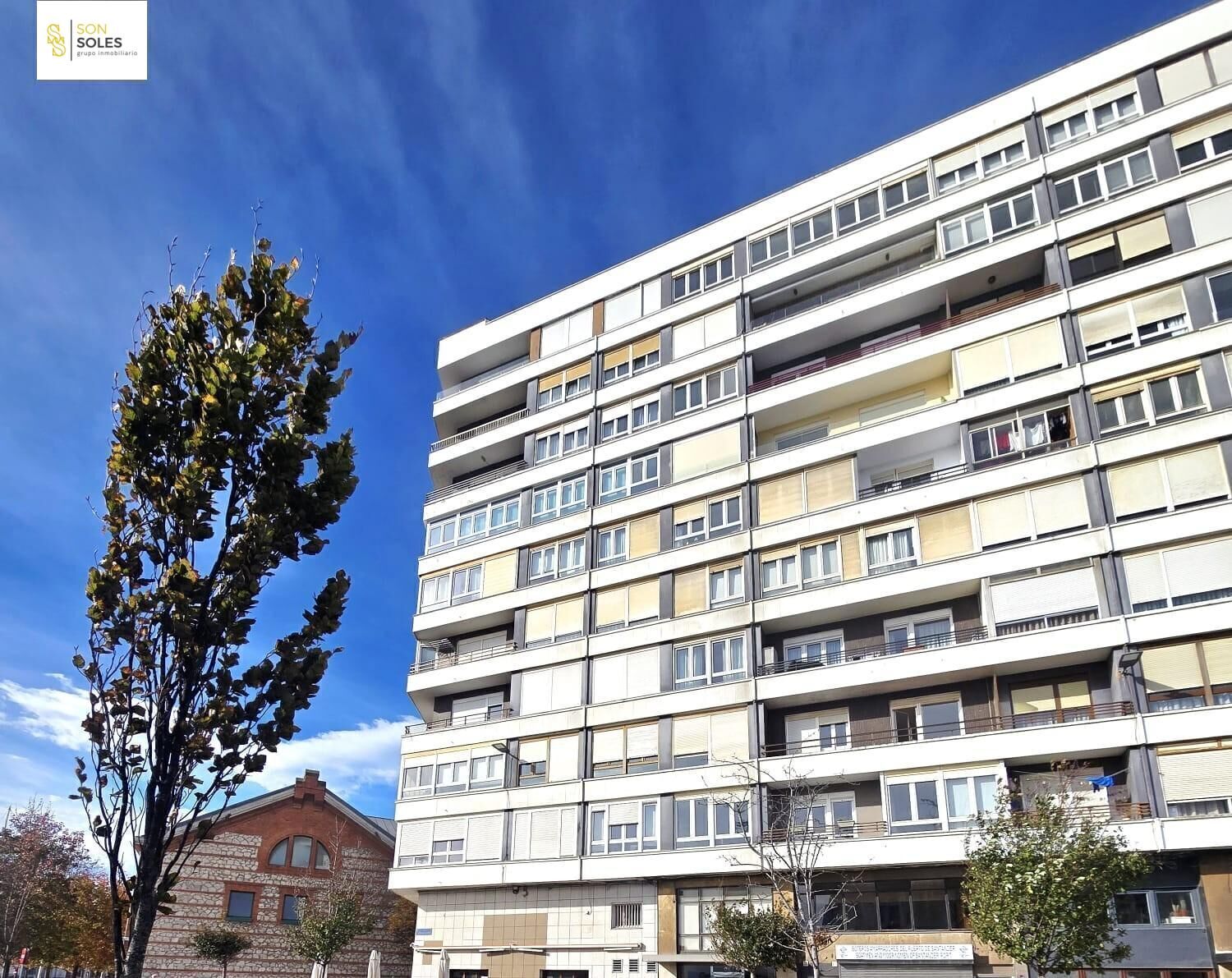 Vista exterior de Pis en venda en Santander amb Calefacció