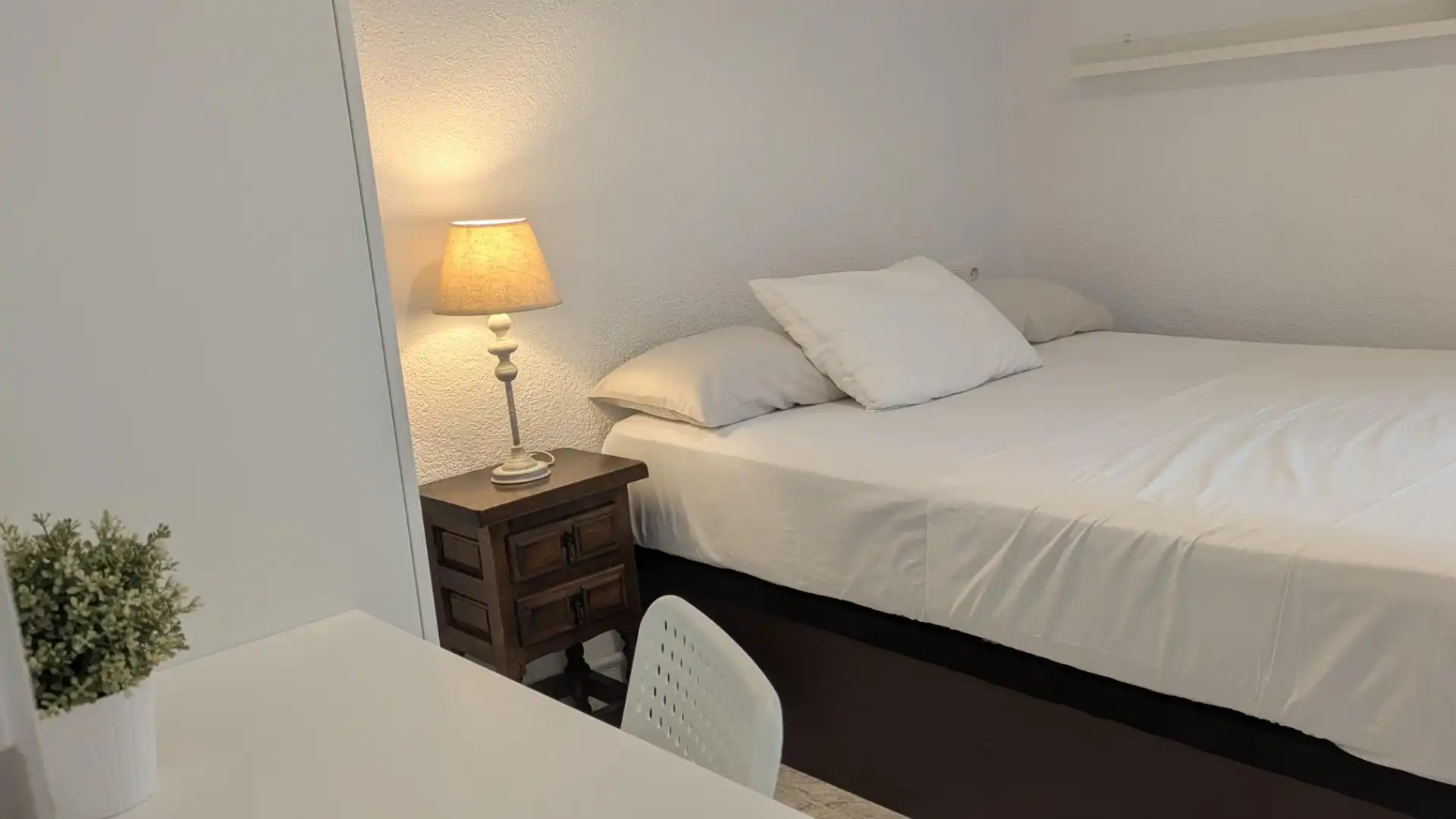 Bedroom of Flat for rent in Valencia  with Air Conditioner