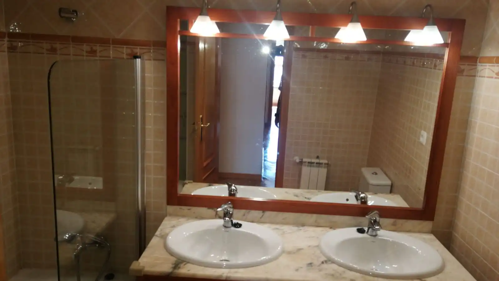 Baño de Piso de alquiler en Talavera de la Reina con Aire acondicionado, Calefacción y Parquet