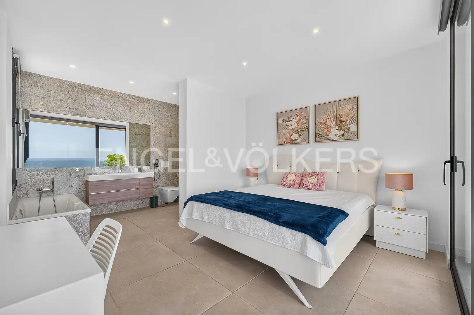 Bedroom of Houses for sale in Adeje  with Air Conditioner, Terrace and Swimming Pool