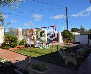 Jardí de Casa o xalet en venda en Robledillo de Mohernando amb Calefacció, Jardí privat i Terrassa