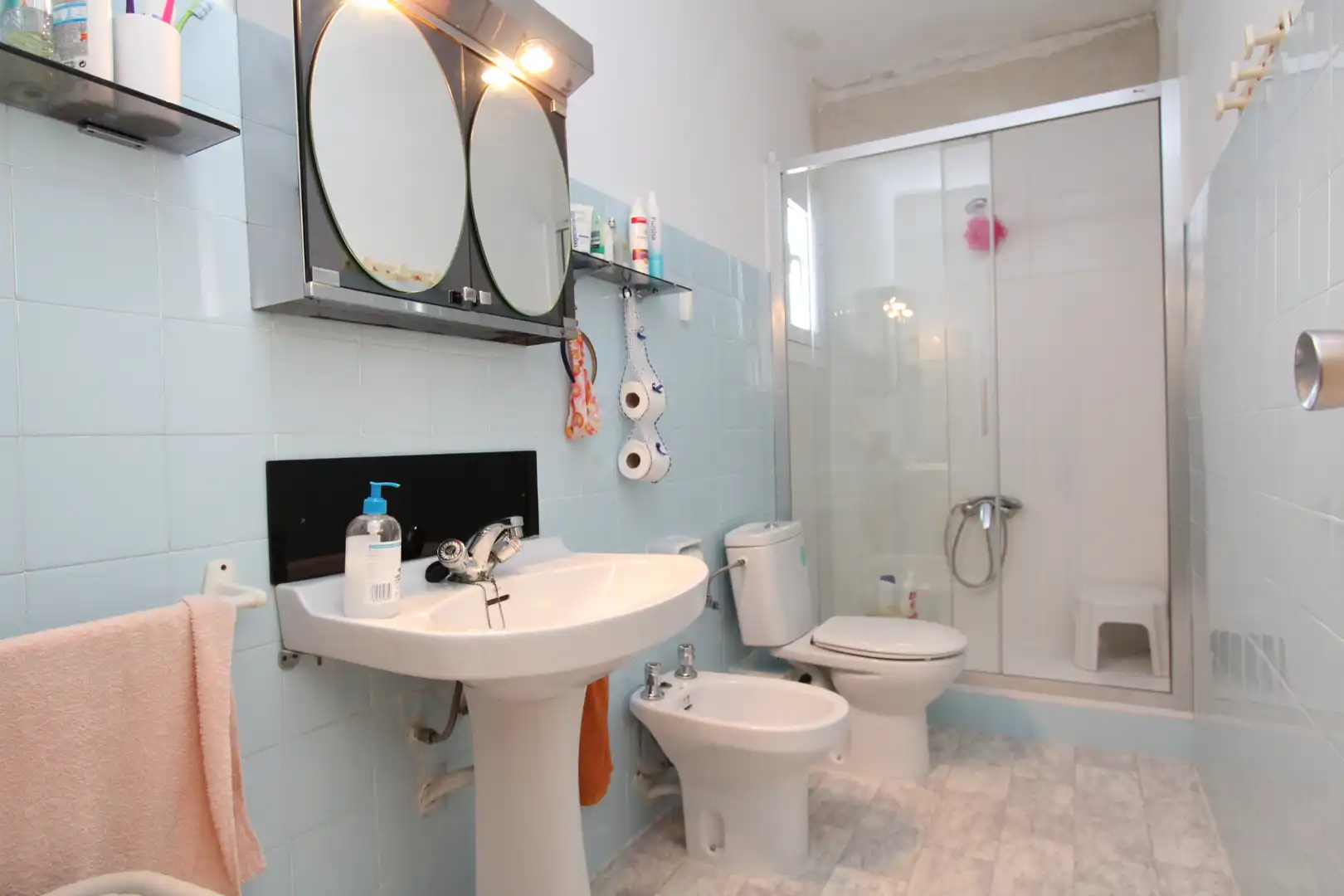 Baño de Apartamento en venta en Vandellòs i l'Hospitalet de l'Infant con Amueblado y Balcón