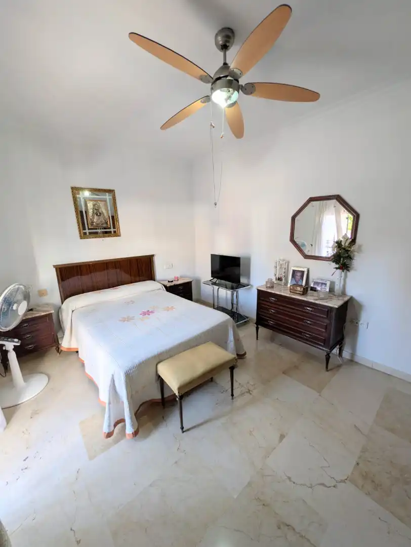 Dormitori de Casa o xalet en venda en Sevilla amb Terrassa i Traster