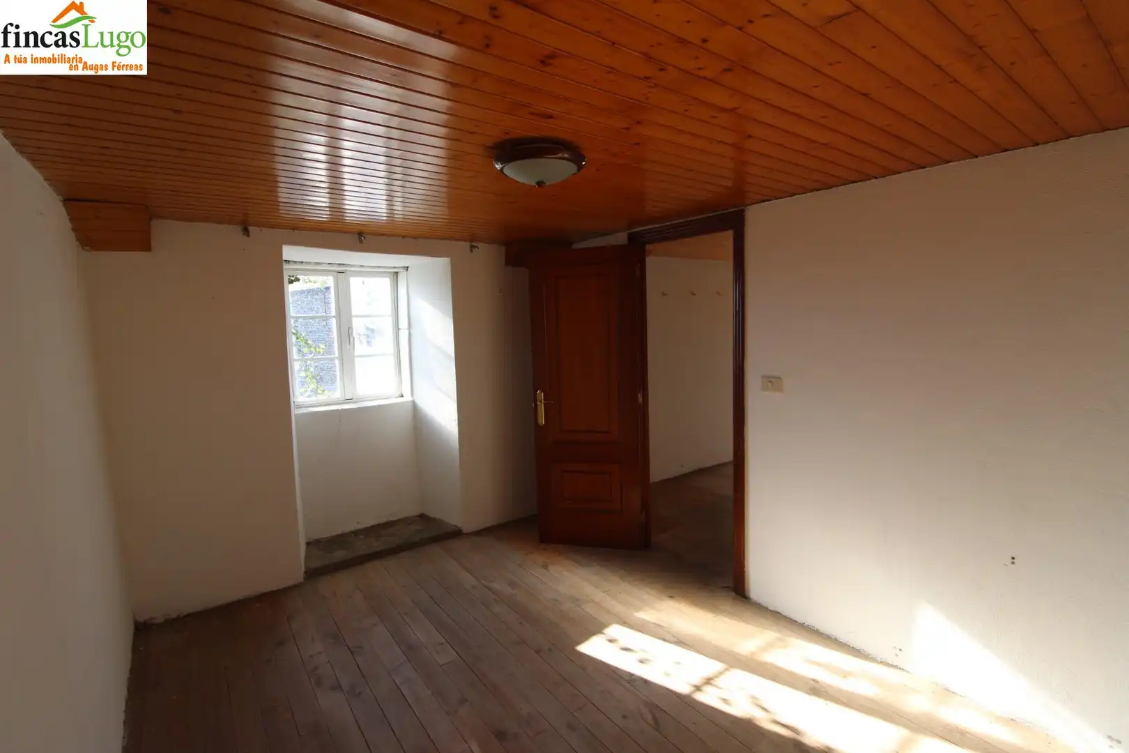 Habitación de Casa o chalet en venta en Lugo con Jardín privado, Terraza y Trastero
