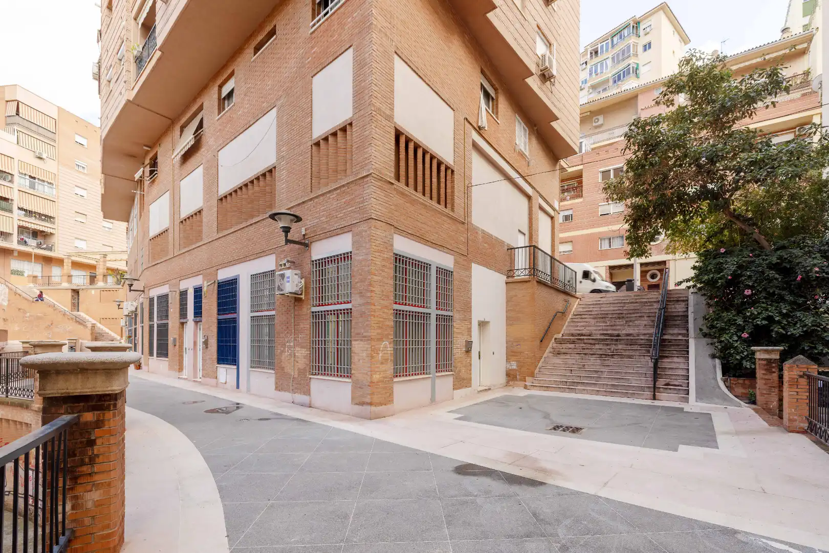 Außenansicht von Wohnungen zum Verkauf in Málaga mit Klimaanlage, Heizung und Internet