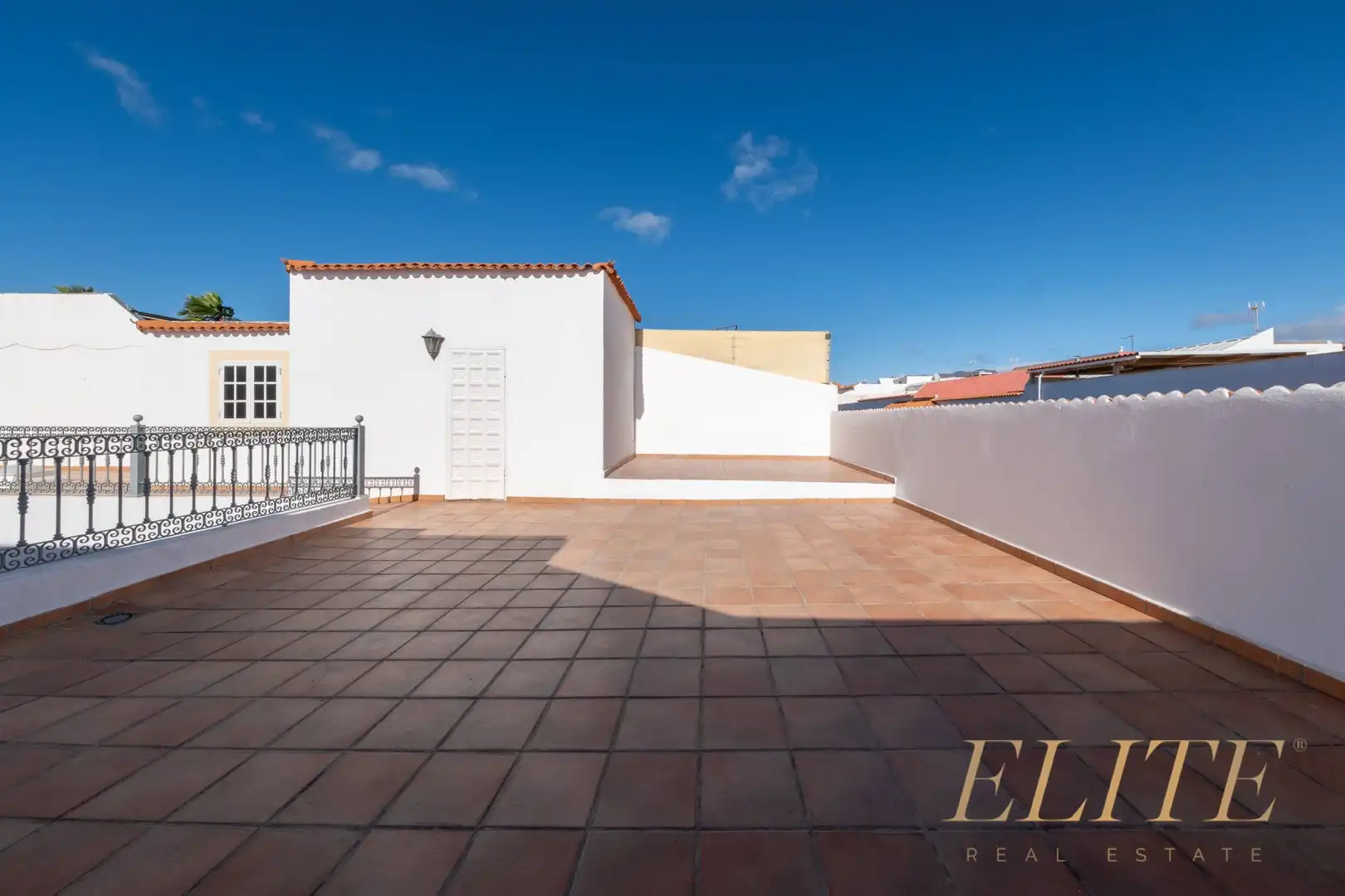 Terrassa de Casa adosada en venda en San Bartolomé de Tirajana amb Aire condicionat, Calefacció i Jardí privat