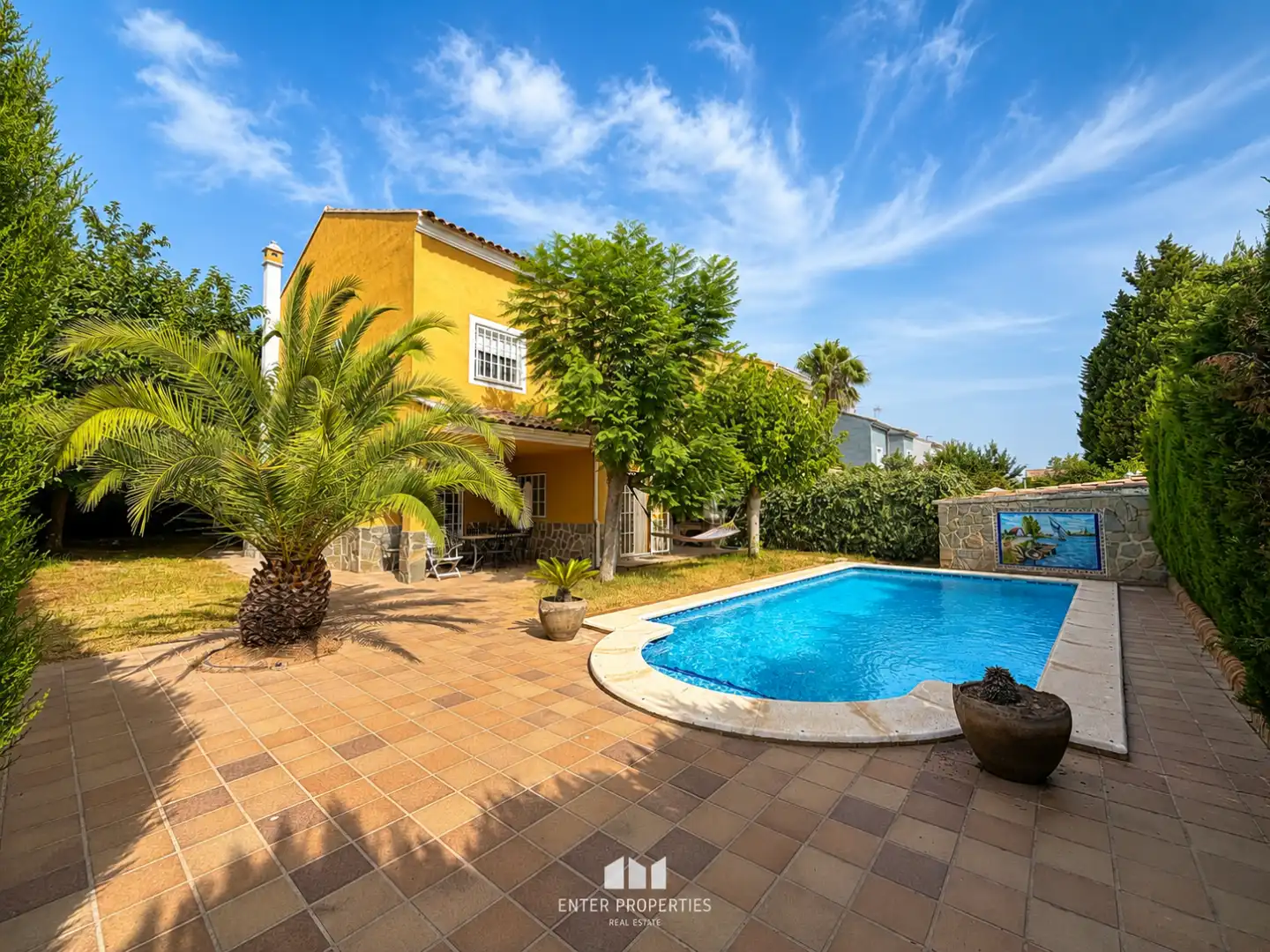 Xalet amb piscina en venda a Rascanya