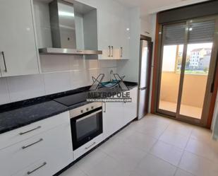 Kitchen of Flat to rent in Ourense Capital   with Heating