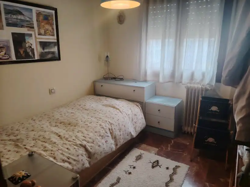 Dormitori de Pis en venda en Linares amb Calefacció i Balcó