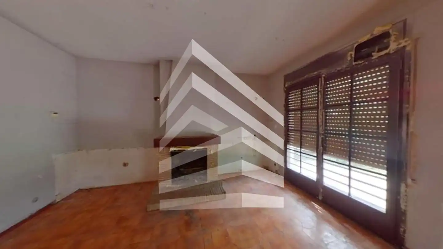 Casa amb piscina en venda a calle Mare de Déu de Montserrat, imagen 4