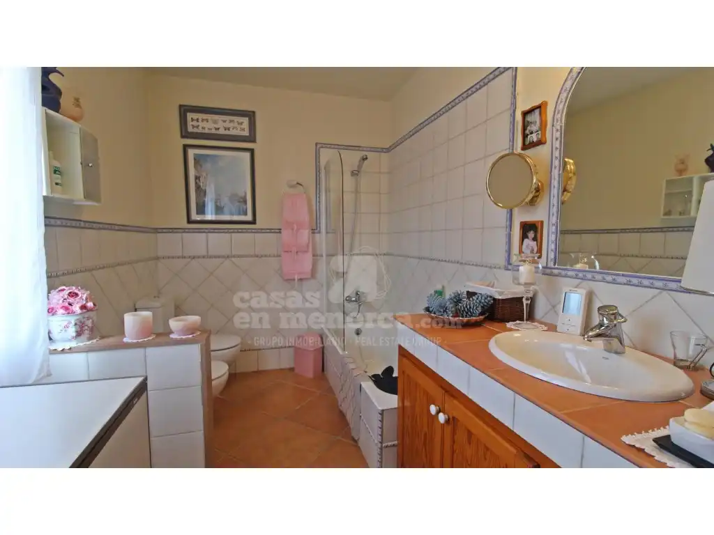Bany de Casa o xalet en venda en Maó - Mahón amb Calefacció, Jardí privat i Terrassa