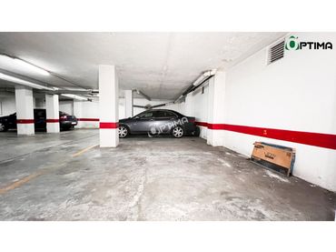 Einzelparkplatz zur Miete in Ensanche - Sar