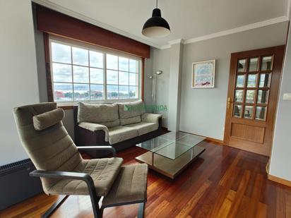 Living room of Flat for sale in Cangas   with Heating, Parquet flooring and Storage room