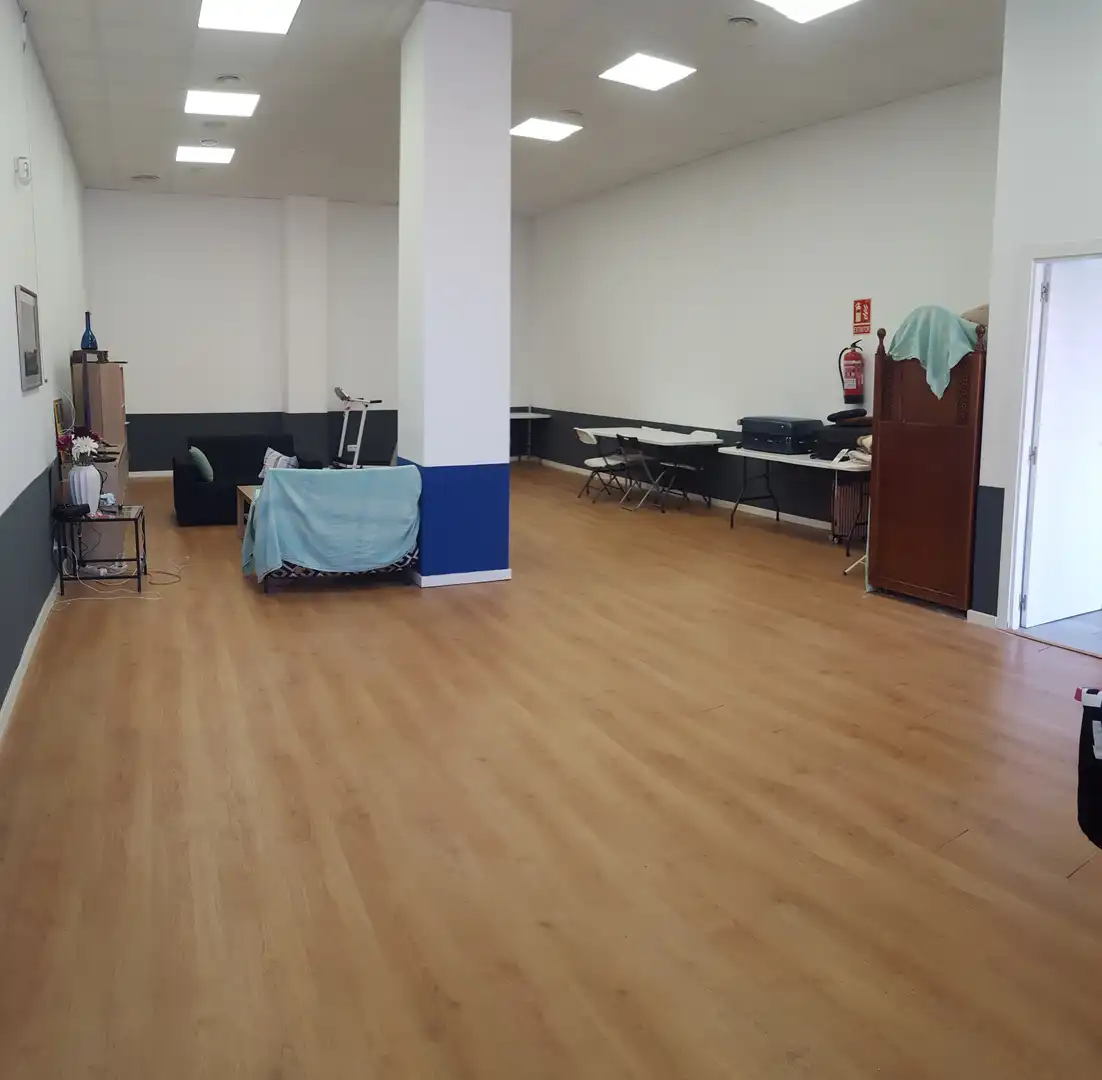 Ground floor for sale in Badalona  with Air Conditioner, Heating and Parquet flooring