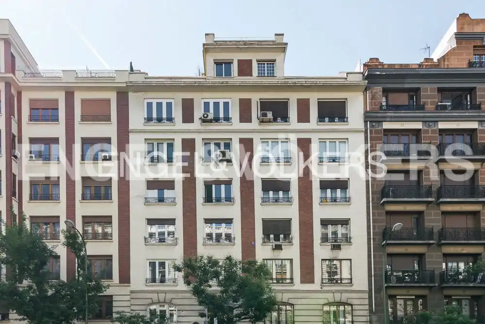 Vista exterior de Piso en venta en Madrid con Aire acondicionado, Calefacción y Parquet