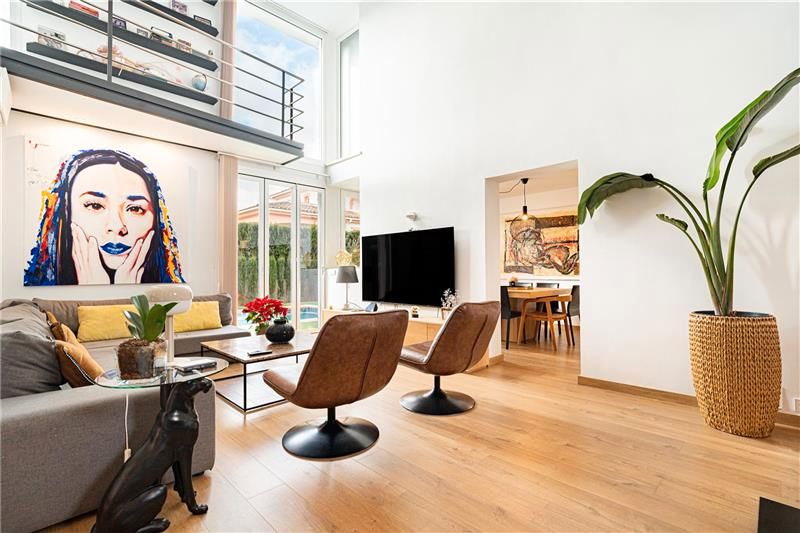 Sala d'estar de Casa o xalet en venda en  Palma de Mallorca amb Aire condicionat, Calefacció i Jardí privat