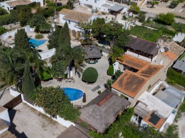 Villa mit Pool zum Verkauf in Partides comunes - Adsubia