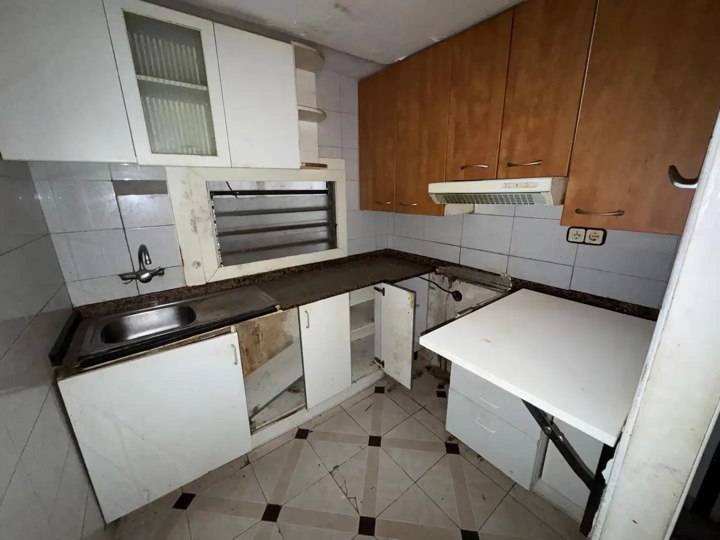 Kitchen of Flat for sale in Vilanova i la Geltrú  with Parquet flooring