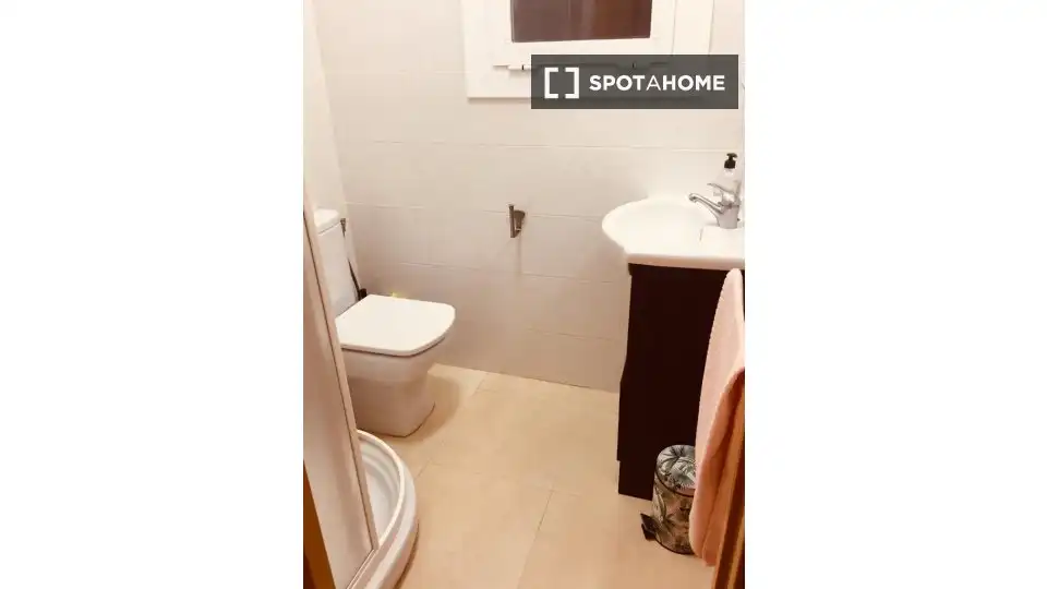 Flat with terrace to rent in Eixample, imagen 3