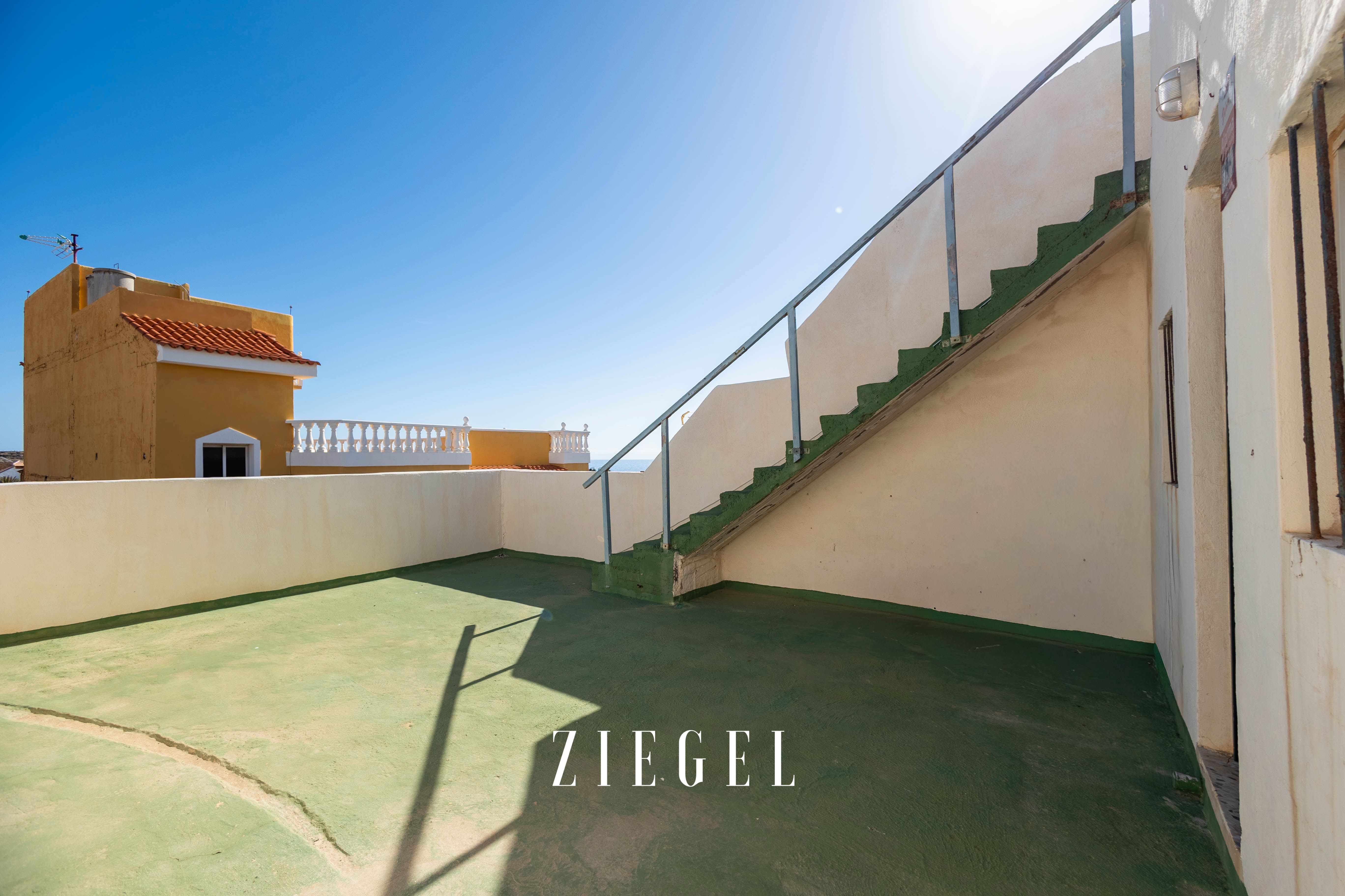 Exterior view of House or chalet for sale in Arico