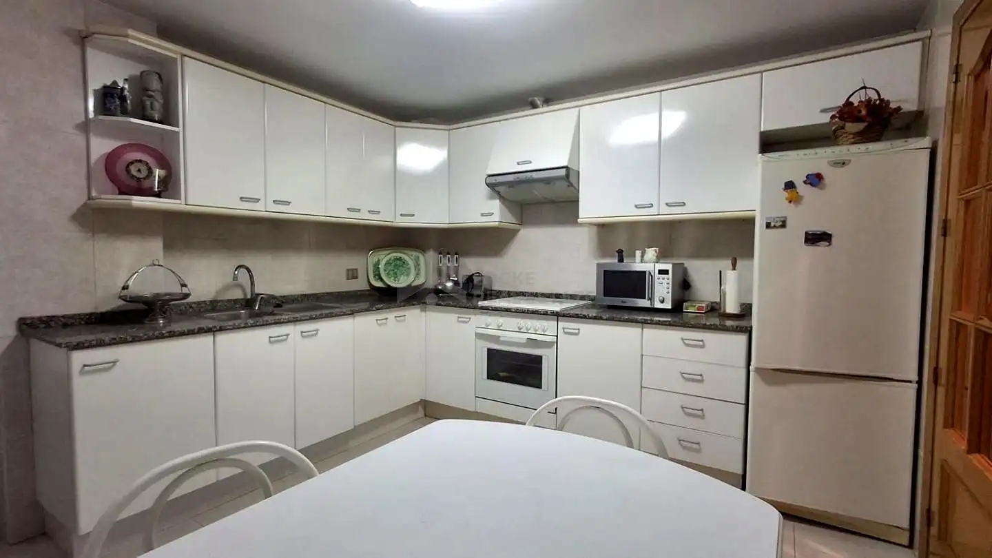 Piso con ascensor en venta en calle les Oliveres, imagen 10
