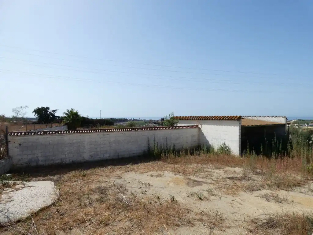 Country homes for sale in Almayate