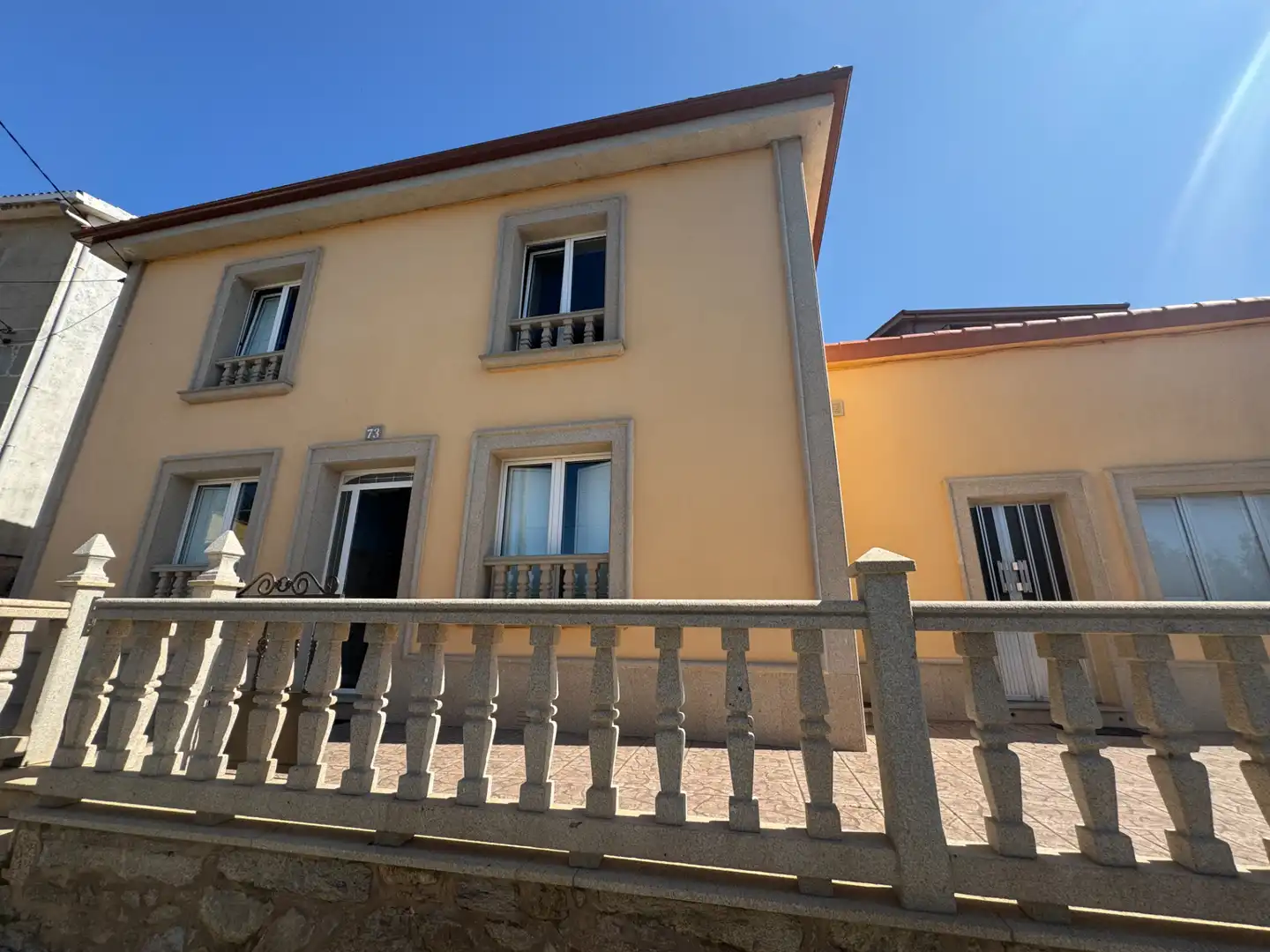 Vista exterior de Casa o xalet en venda en Carnota amb Jardí privat, Terrassa i Traster