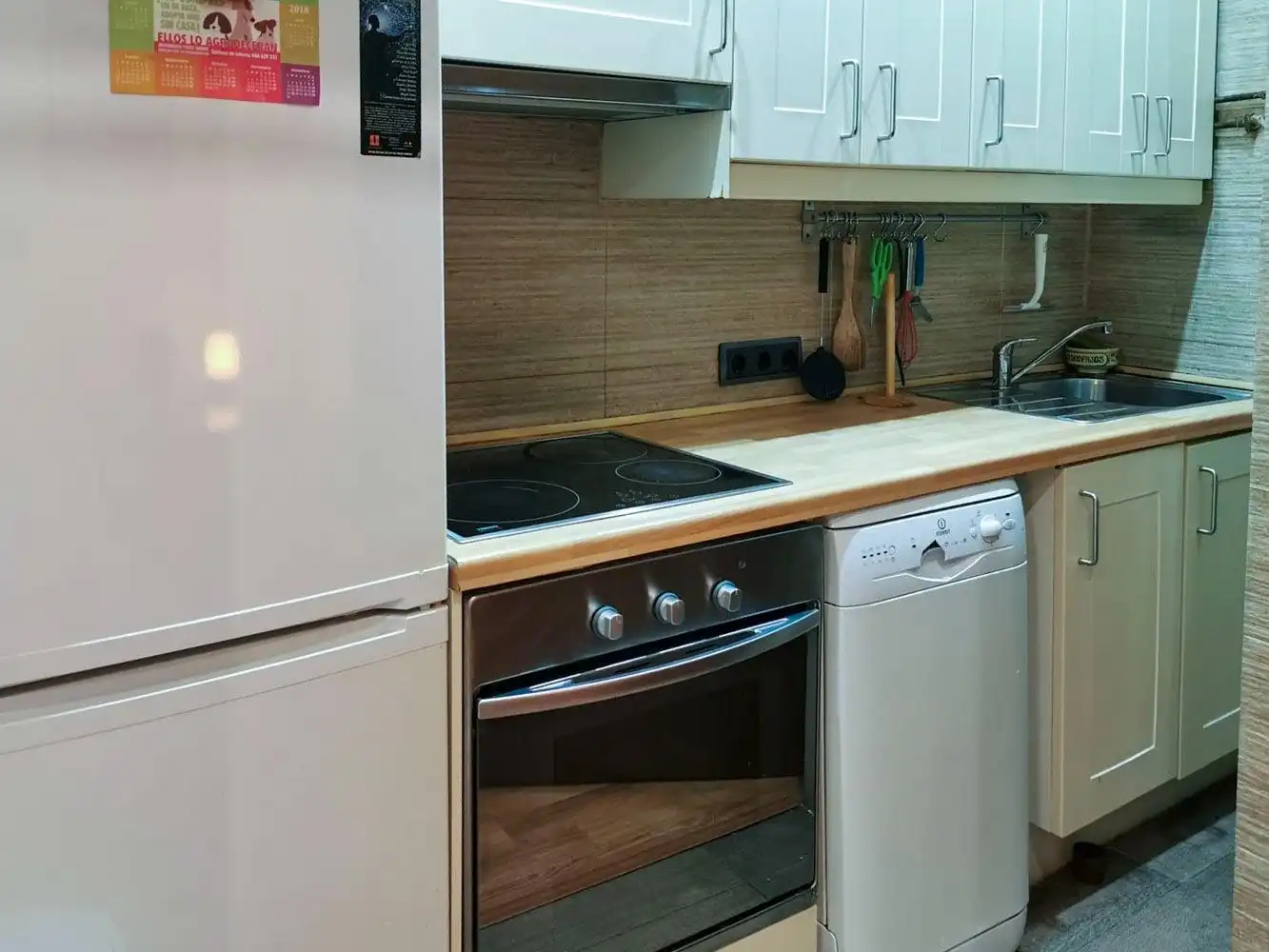 Cocina de Estudio en venta en Madrid con Calefacción y Amueblado