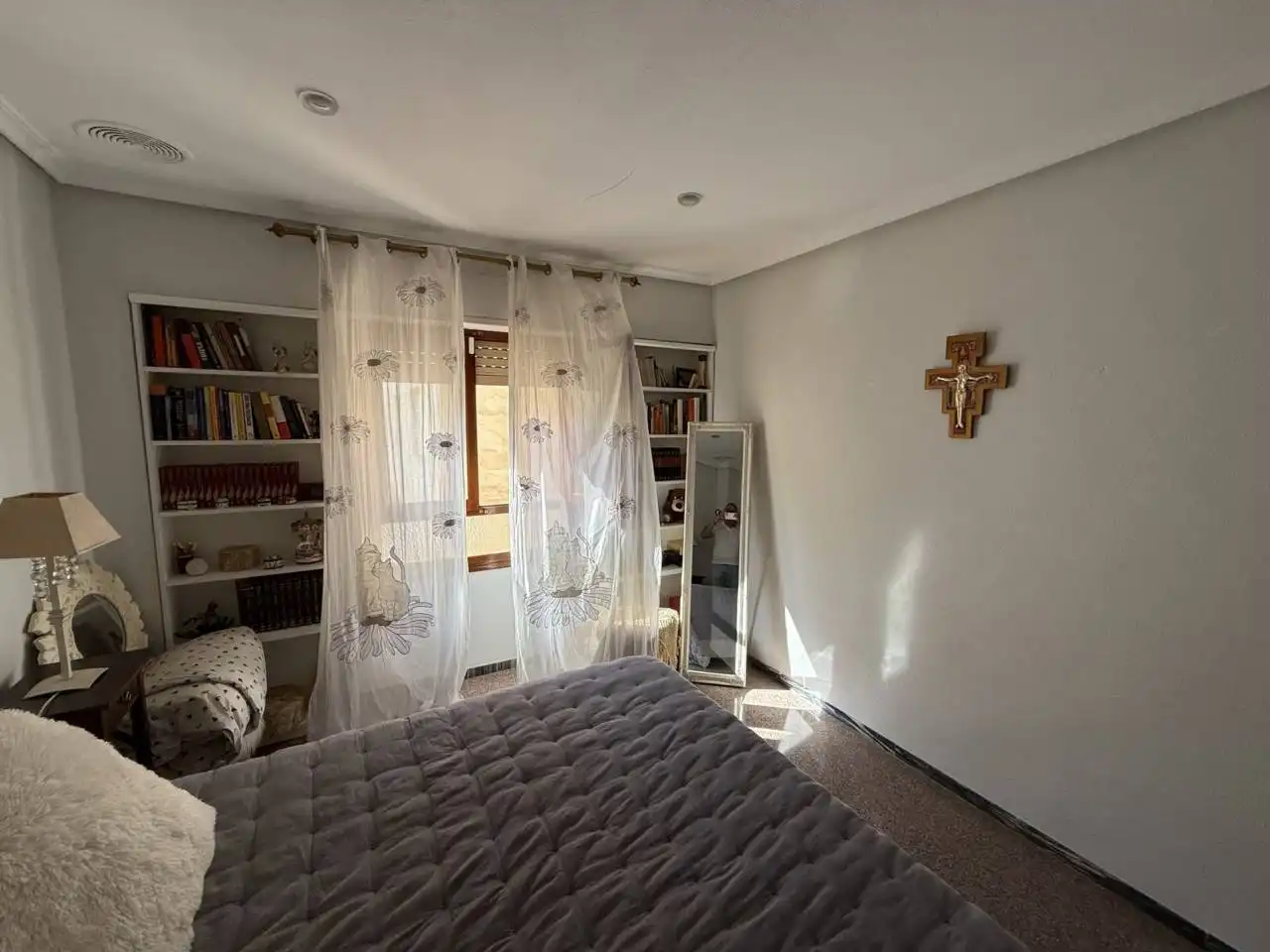 Habitación de Piso en venta en Elche / Elx con Aire acondicionado, Terraza y Trastero