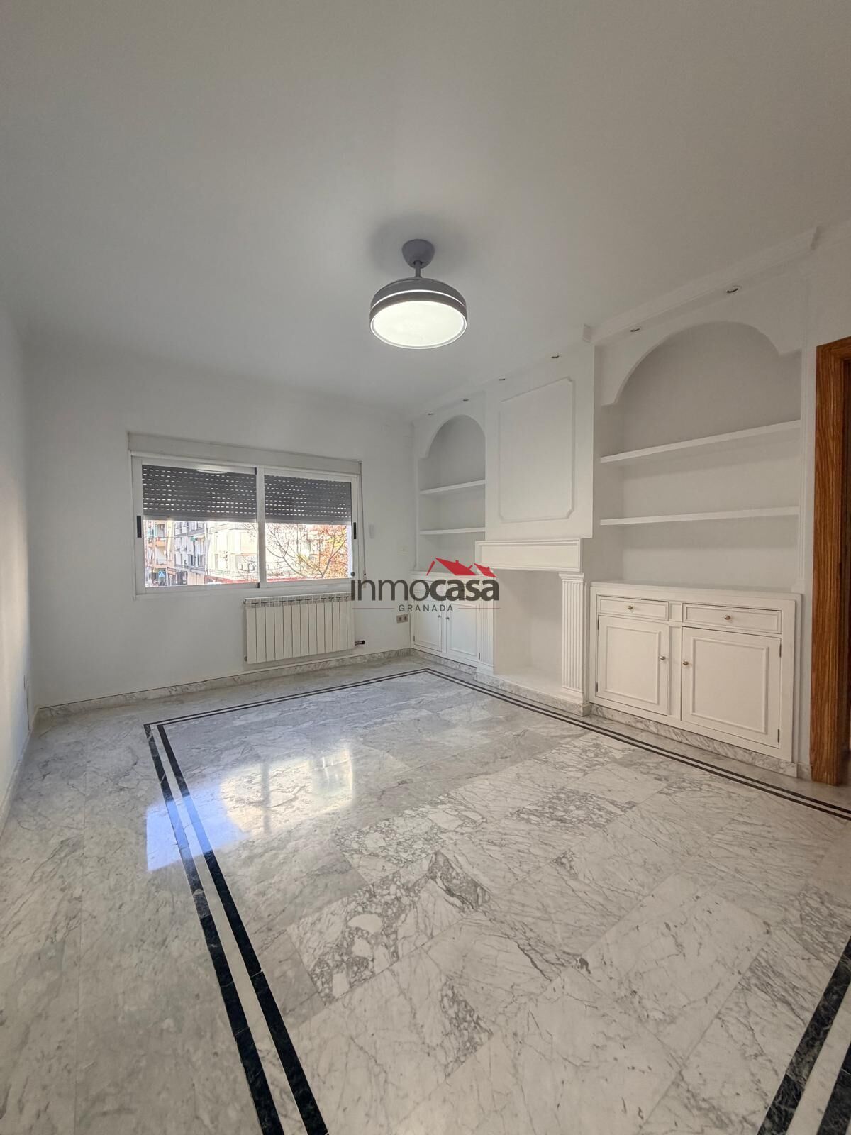 Pis de lloguer en  Granada Capital